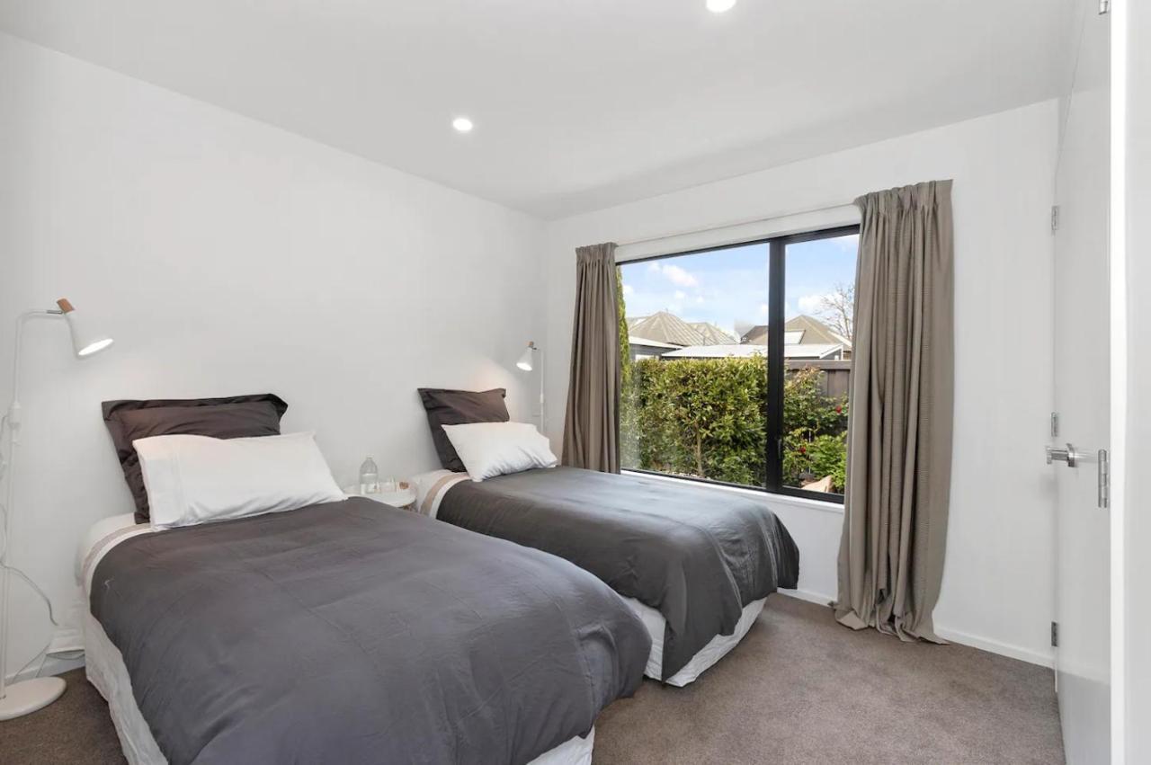 Merivale Village Apartment Christchurch Dış mekan fotoğraf
